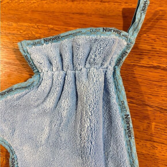 Norwex Dusting Mitt Blue NWOT - Picture 4 of 8